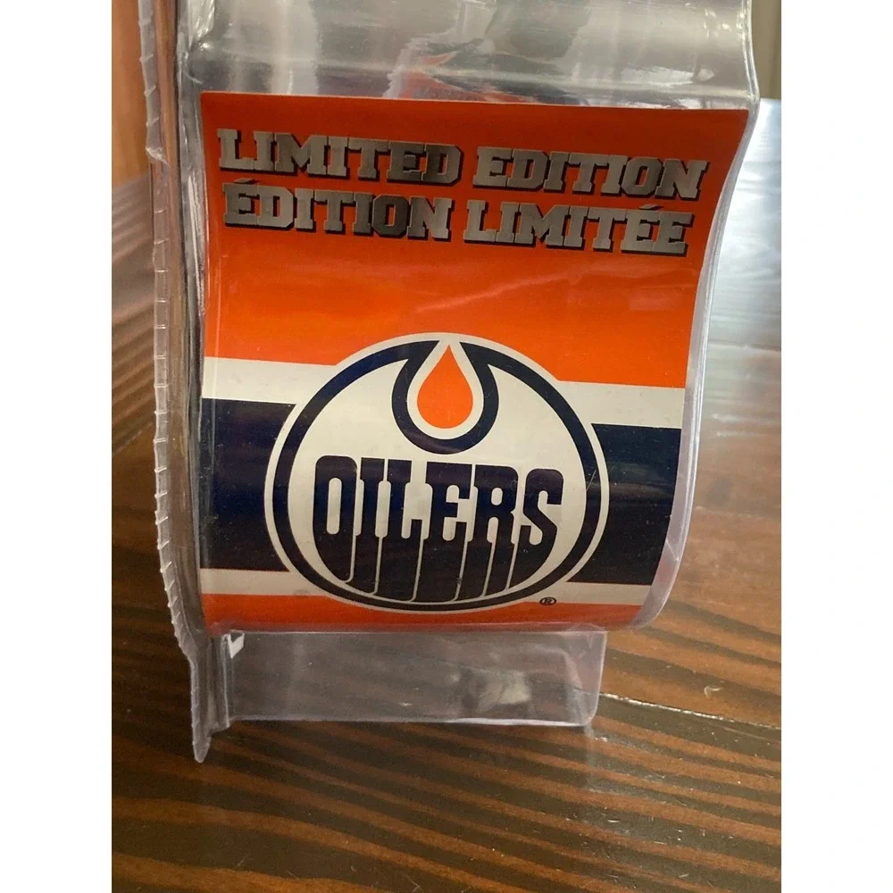 NHL Limited Edition Connor McDavid 97 Edmonton Oilers NIP 2018 Hockey‎ Figure